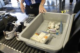 Muutused lennureisidel: käsipagasis võib peagi vedada osades Euroopa riikides suuremaid vedelikke